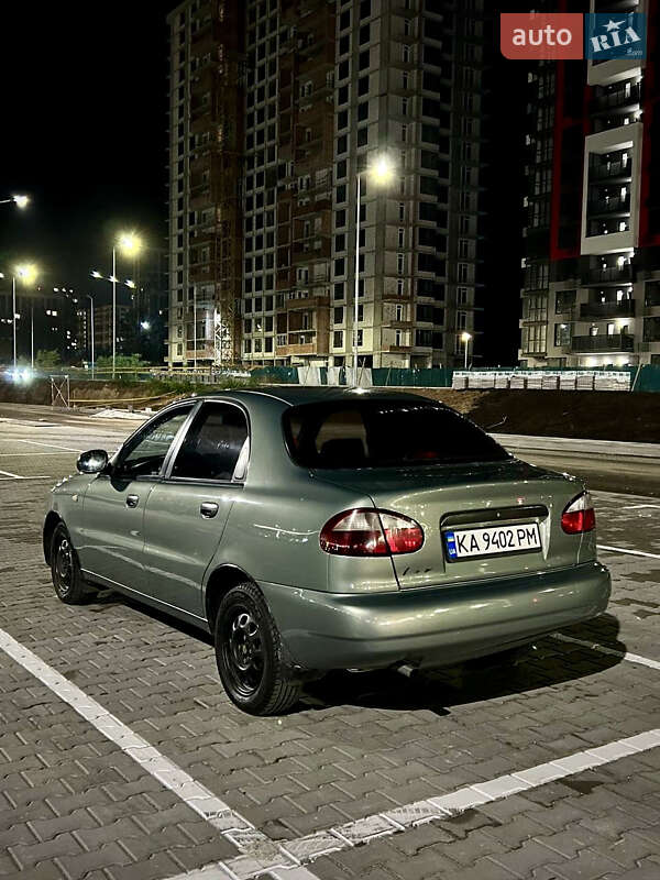 Седан ЗАЗ Lanos 2010 в Киеве