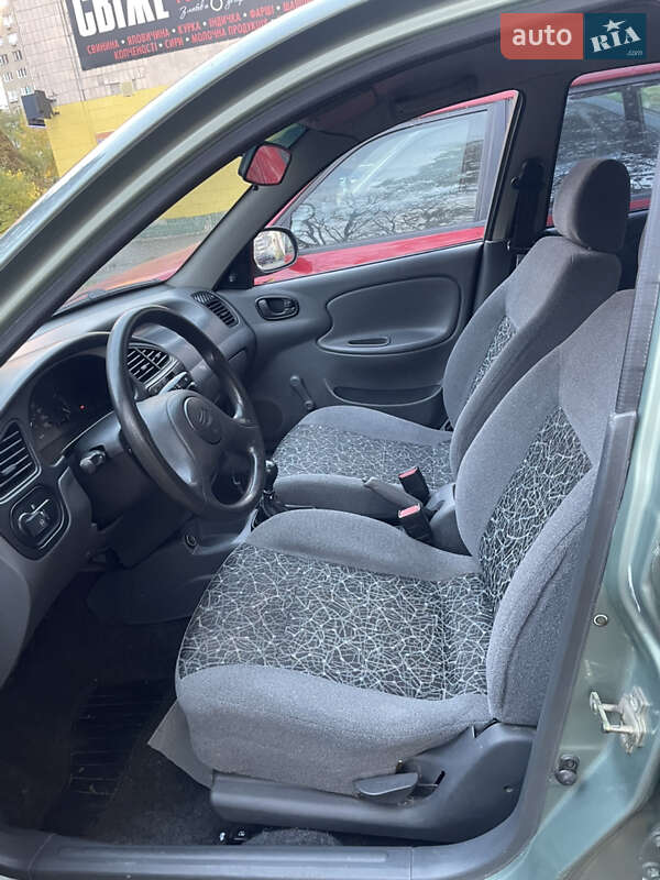 Седан ЗАЗ Lanos 2010 в Киеве