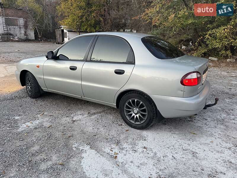 Седан ЗАЗ Lanos 2010 в Нікополі