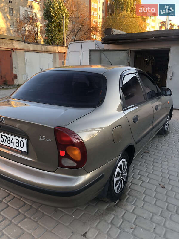 Седан ЗАЗ Lanos 2011 в Тернополе