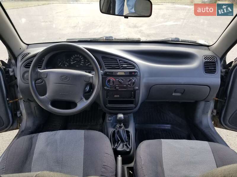 Седан ЗАЗ Lanos 2010 в Киеве