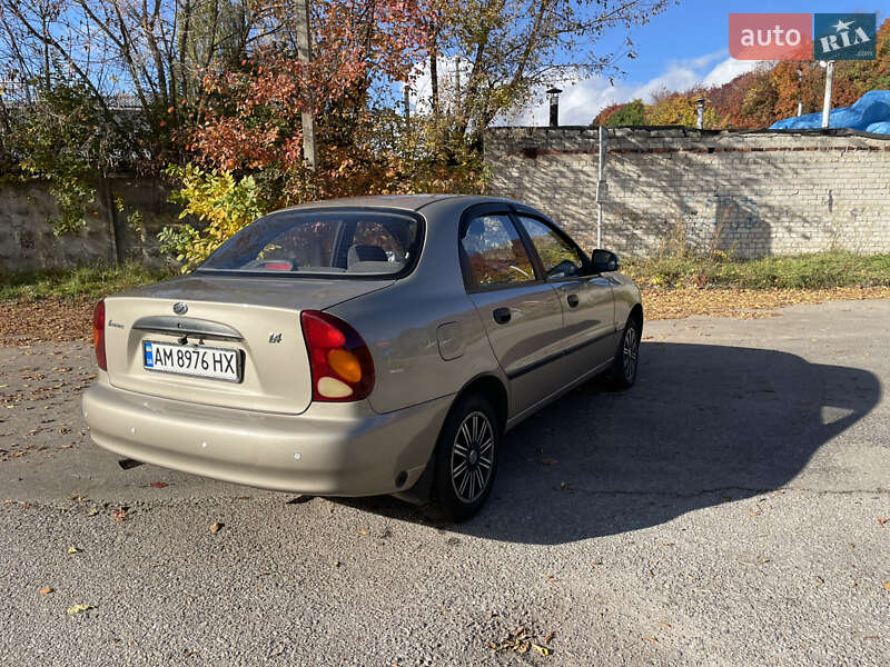 Седан ЗАЗ Lanos 2015 в Житомире