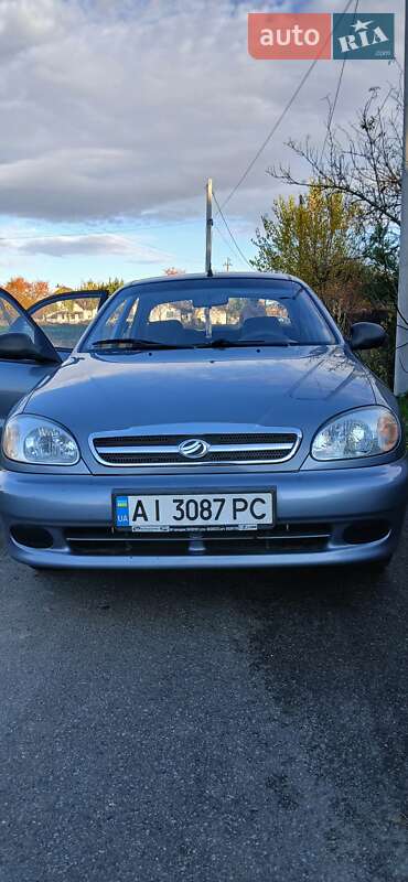 Седан ЗАЗ Lanos 2010 в Киеве