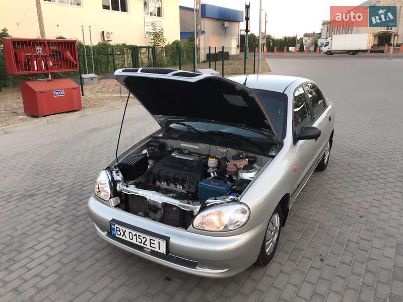 Седан ЗАЗ Lanos 2010 в Житомире