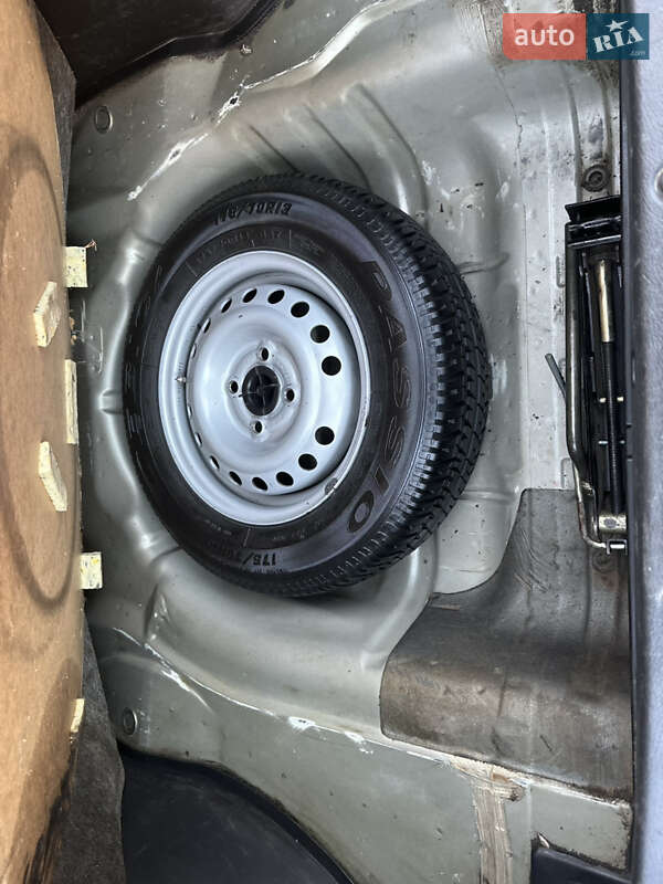 Седан ЗАЗ Lanos 2007 в Змиеве