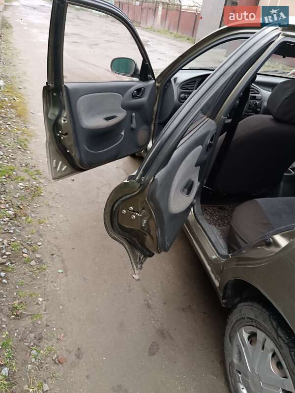 Седан ЗАЗ Lanos 2007 в Шепетівці