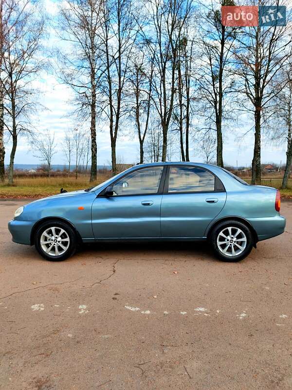 Седан ЗАЗ Lanos 2011 в Тростянце