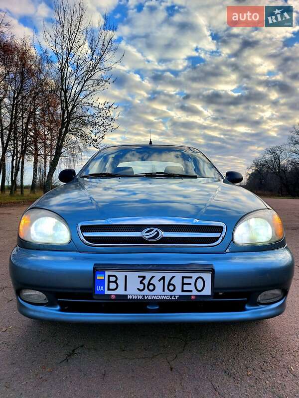 Седан ЗАЗ Lanos 2011 в Тростянце