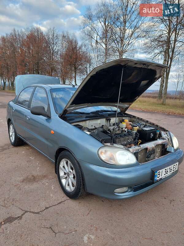 Седан ЗАЗ Lanos 2011 в Тростянце