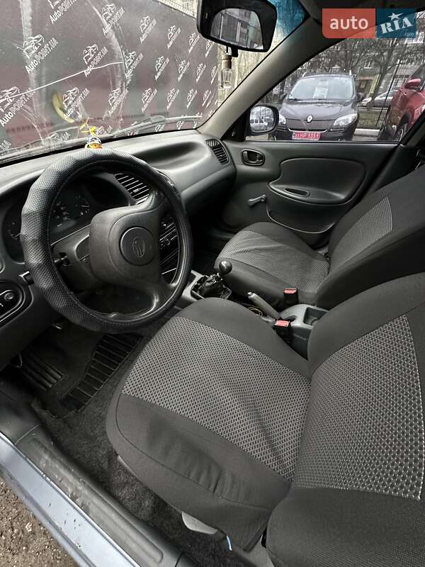 Седан ЗАЗ Lanos 2010 в Сумах