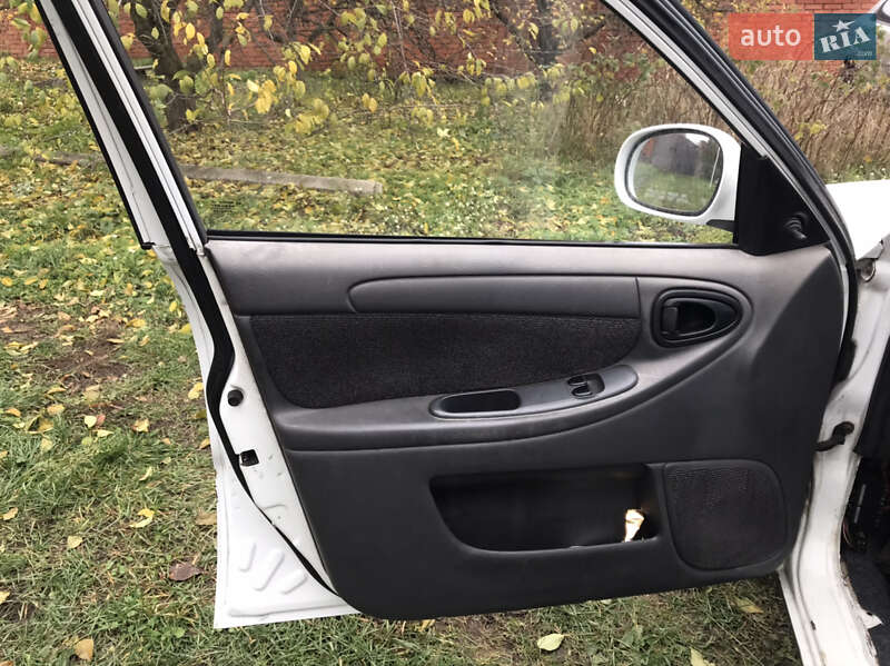 Седан ЗАЗ Lanos 2012 в Краснокутске