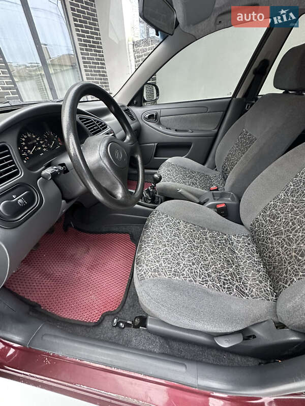 Седан ЗАЗ Lanos 2011 в Броварах