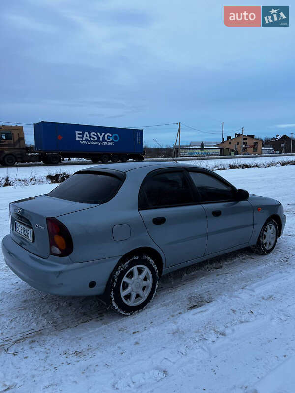 Седан ЗАЗ Lanos 2011 в Копычинце