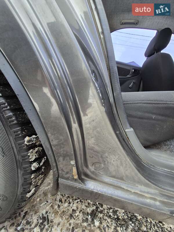 Седан ЗАЗ Lanos 2012 в Ровно