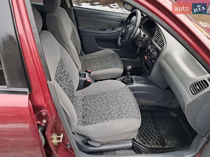 Седан ЗАЗ Lanos 2011 в Могилів-Подільському