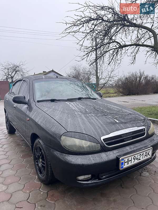 Седан ЗАЗ Lanos 2010 в Николаеве