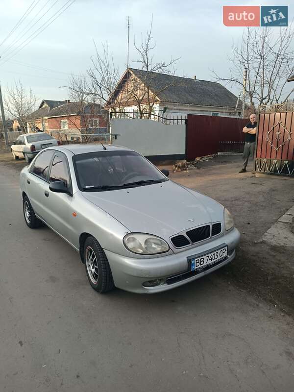 Седан ЗАЗ Lanos 2005 в Волочиске