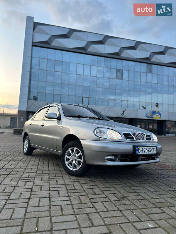 Седан ЗАЗ Lanos 2012 в Николаеве