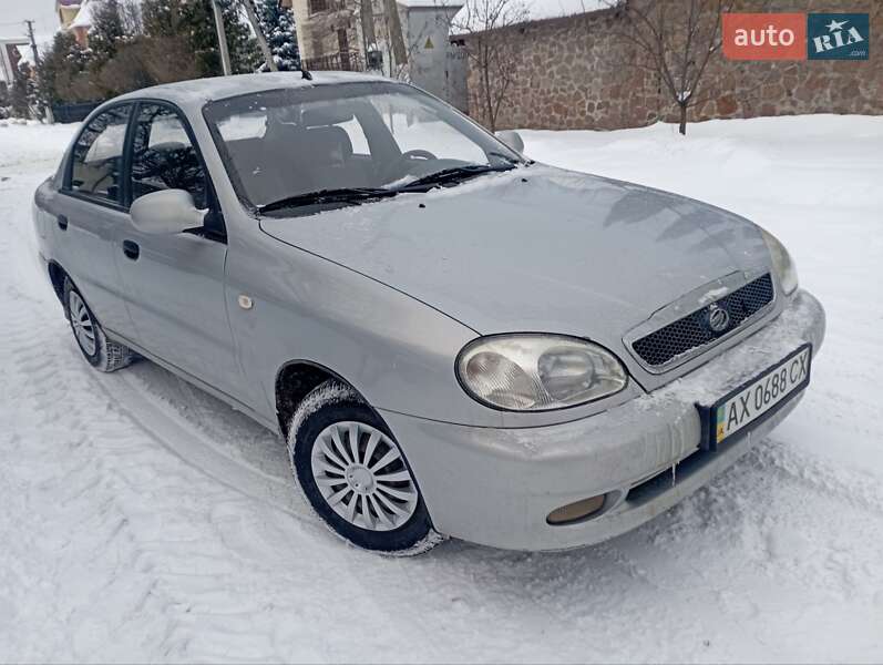 Седан ЗАЗ Lanos 2012 в Киеве