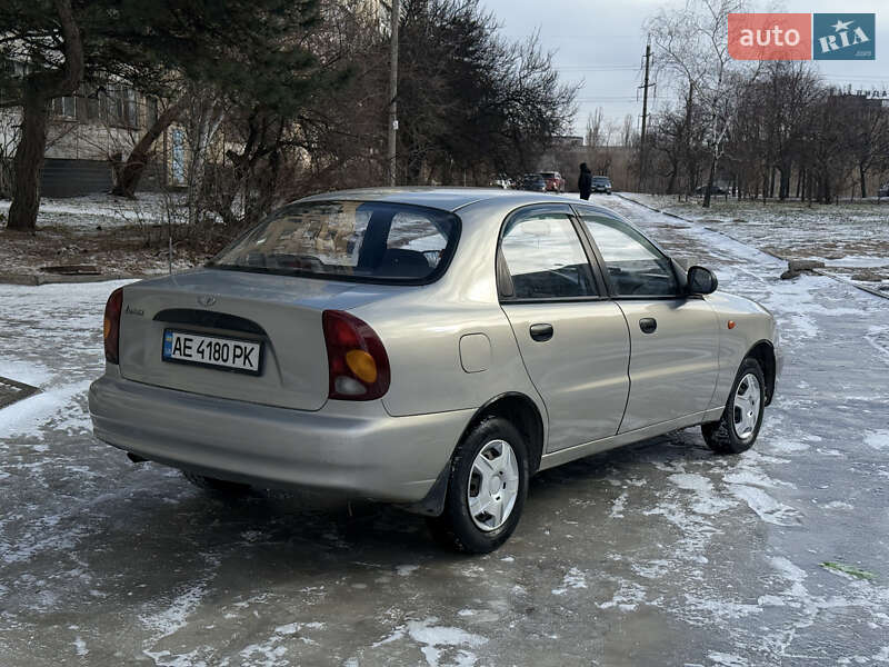 Седан ЗАЗ Lanos 2009 в Днепре