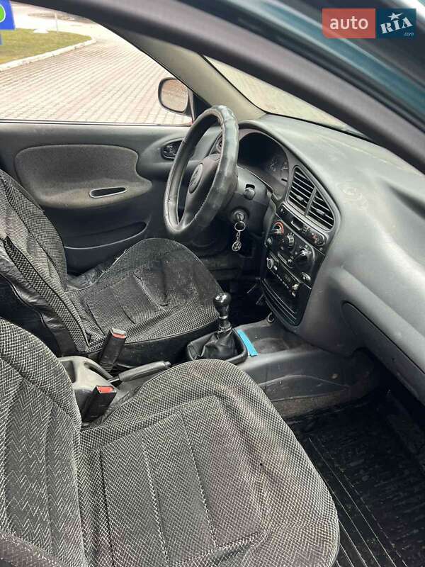 Седан ЗАЗ Lanos 2005 в Тячеве