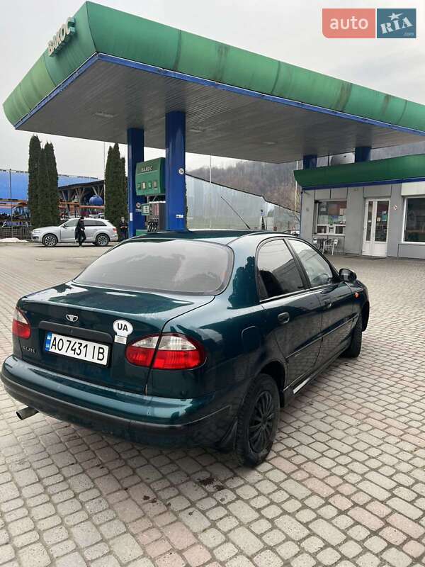 Седан ЗАЗ Lanos 2005 в Тячеве