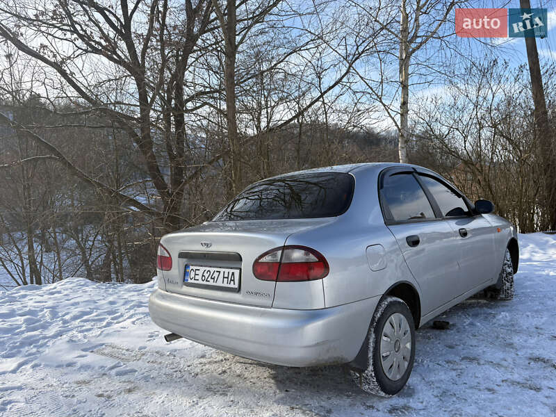 Седан ЗАЗ Lanos 2009 в Черновцах