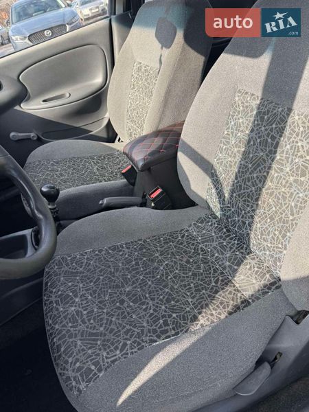 Седан ЗАЗ Lanos 2010 в Киеве