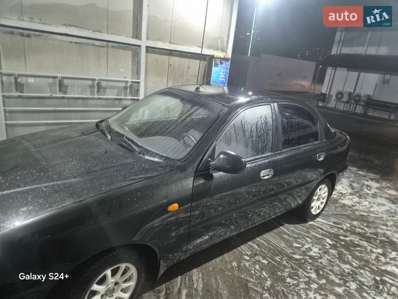 Седан ЗАЗ Lanos 2010 в Киеве