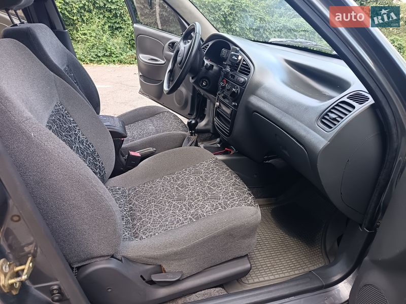 Седан ЗАЗ Lanos 2008 в Киеве