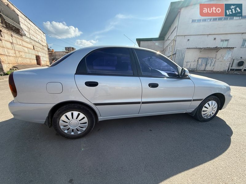 Седан ЗАЗ Lanos 2014 в Кривом Роге