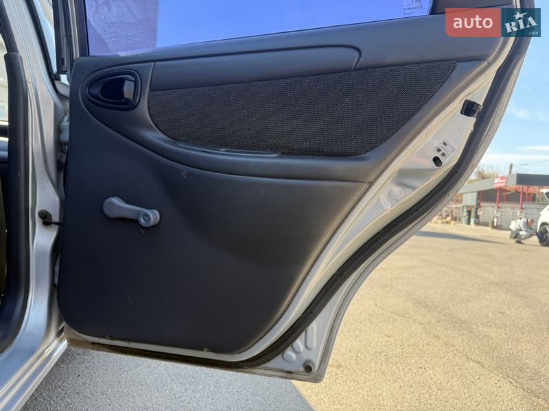 Седан ЗАЗ Lanos 2014 в Кривом Роге