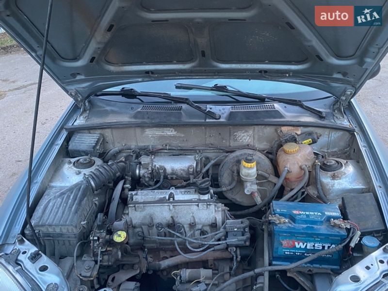 Седан ЗАЗ Lanos 2005 в Озерному