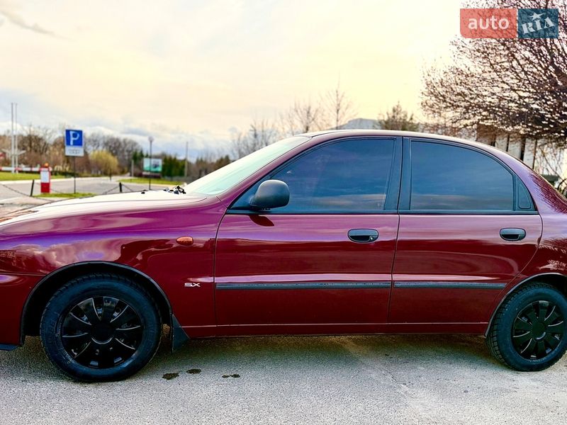 Седан ЗАЗ Lanos 2009 в Ромнах