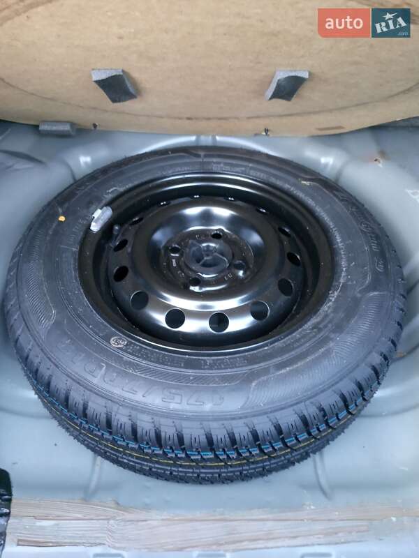 Седан ЗАЗ Sens 2013 в Запорожье