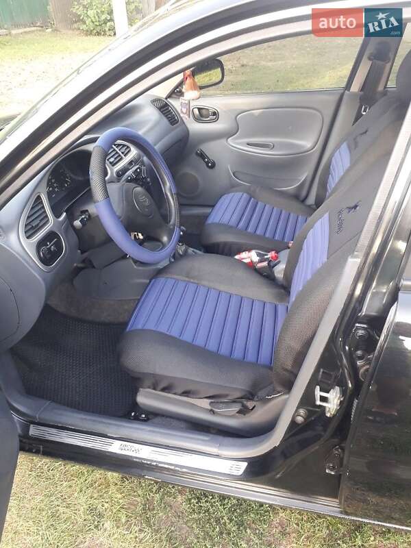 Седан ЗАЗ Sens 2011 в Знам'янці