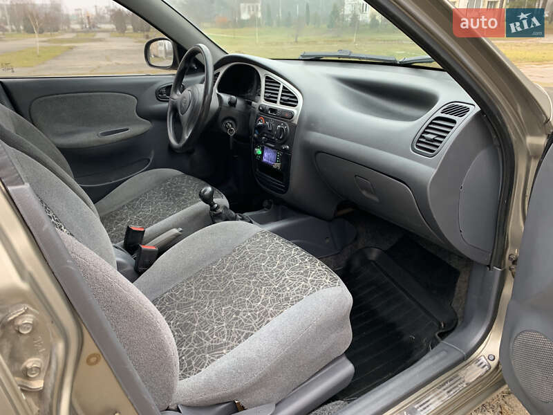 Седан ЗАЗ Sens 2011 в Славуті