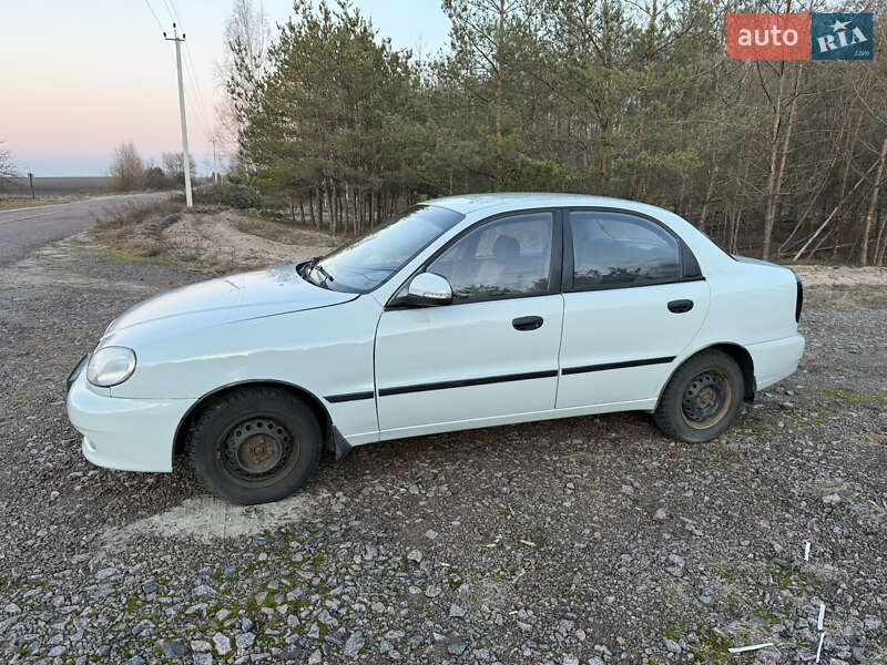 Седан ЗАЗ Sens 2015 в Макарові