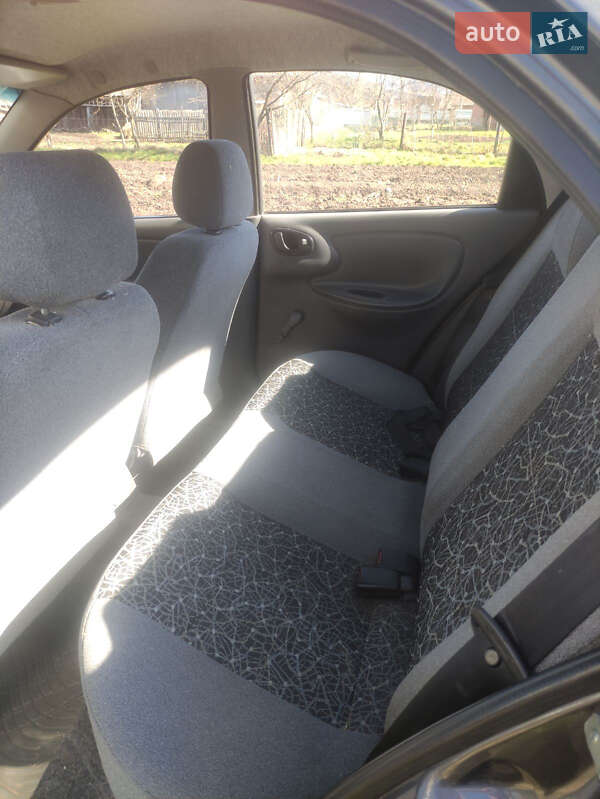 Седан ЗАЗ Sens 2012 в Солотвине