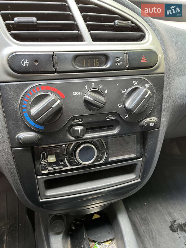 Седан ЗАЗ Sens 2011 в Кременце