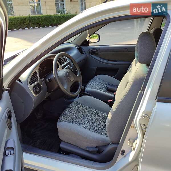 Седан ЗАЗ Sens 2011 в Староконстантинове