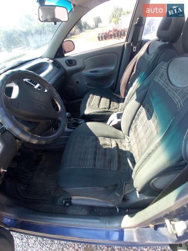 Седан ЗАЗ Sens 2011 в Козельщине