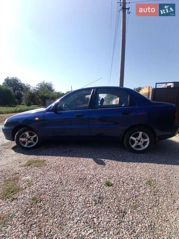 Седан ЗАЗ Sens 2011 в Козельщине