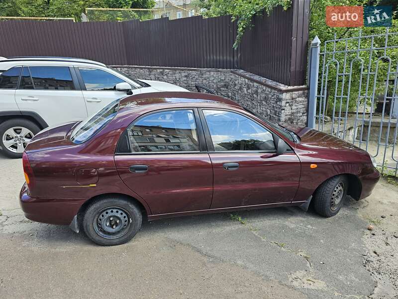 ЗАЗ Sens 2012