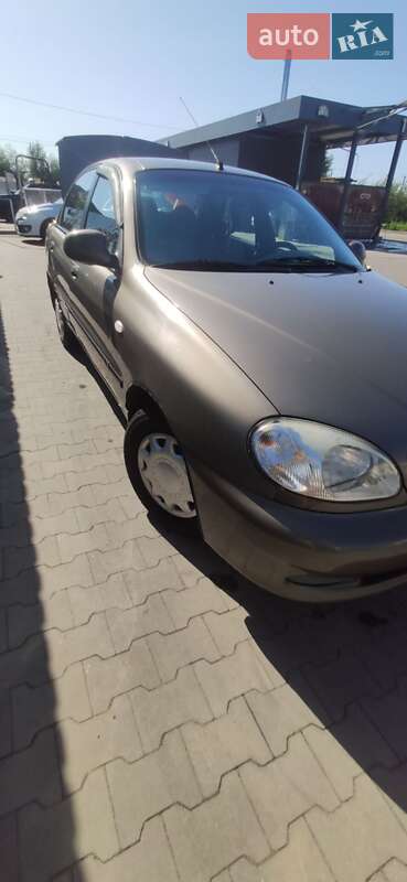 Седан ЗАЗ Sens 2012 в Петропавлівській Борщагівці