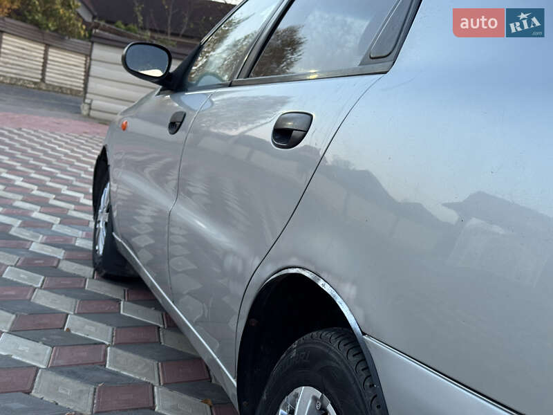 Седан ЗАЗ Sens 2007 в Чернівцях