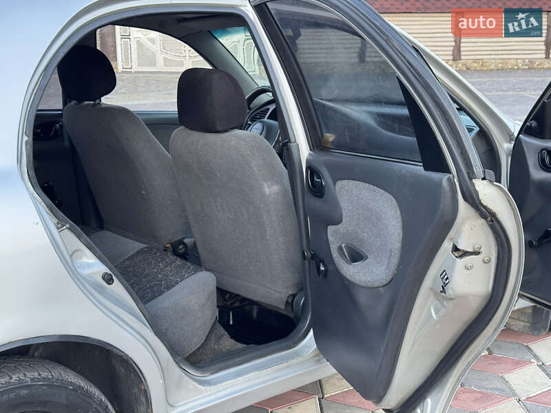 Седан ЗАЗ Sens 2007 в Чернівцях
