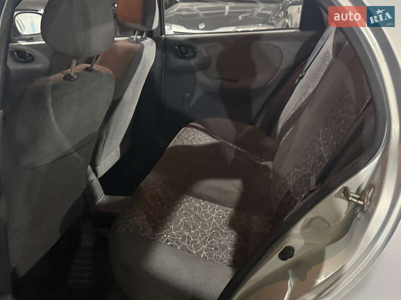 Седан ЗАЗ Sens 2011 в Золотоноші