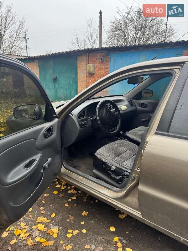 Седан ЗАЗ Sens 2013 в Чутове