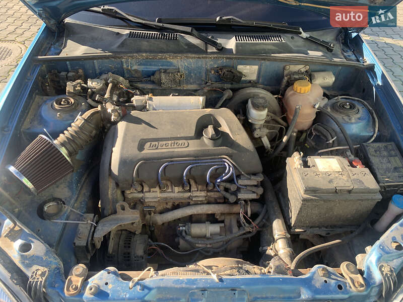 Седан ЗАЗ Sens 2011 в Черновцах